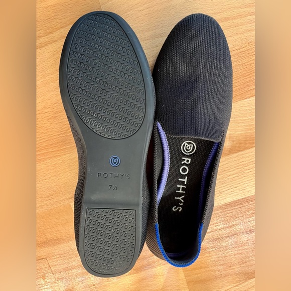Rothy’s The Loafer black size 7.5 like new - Picture 2 of 3